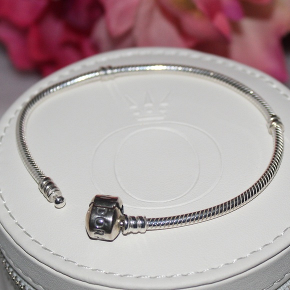 Classic Pandora Charm Bracelet Barrel Clasp 7.9 in - Picture 3 of 8